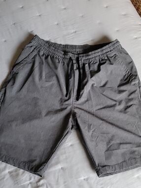 Kenneth Cole Charcoal Gray Elastic Drawstring Athletic Shorts